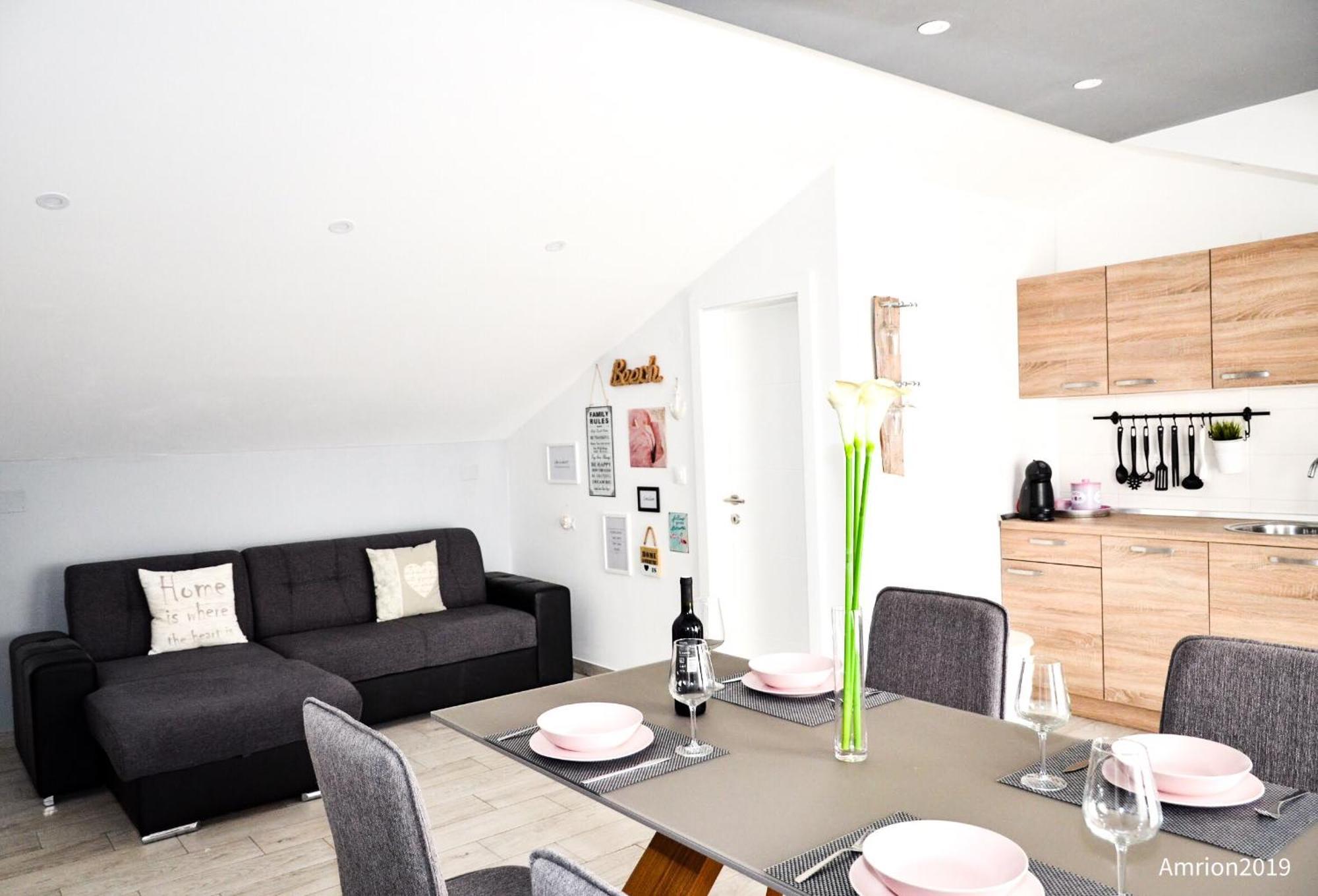 Marazul Apartments Povljana Phòng bức ảnh